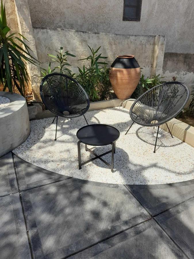 Suite With Garden Agia Marina  外观 照片