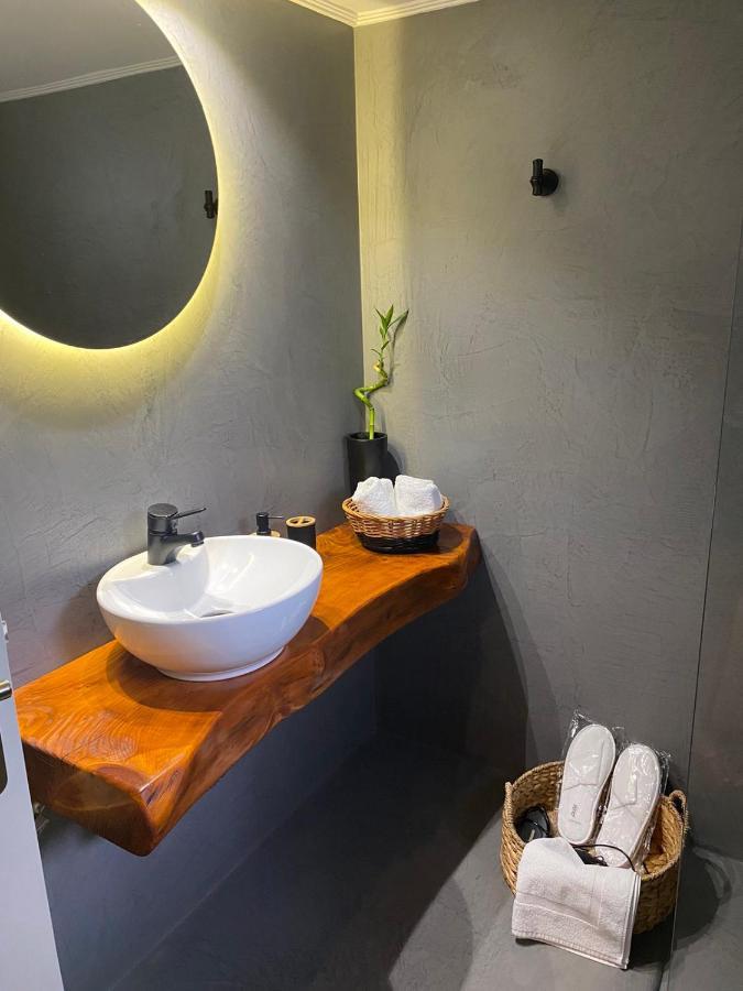 Suite With Garden Agia Marina  外观 照片