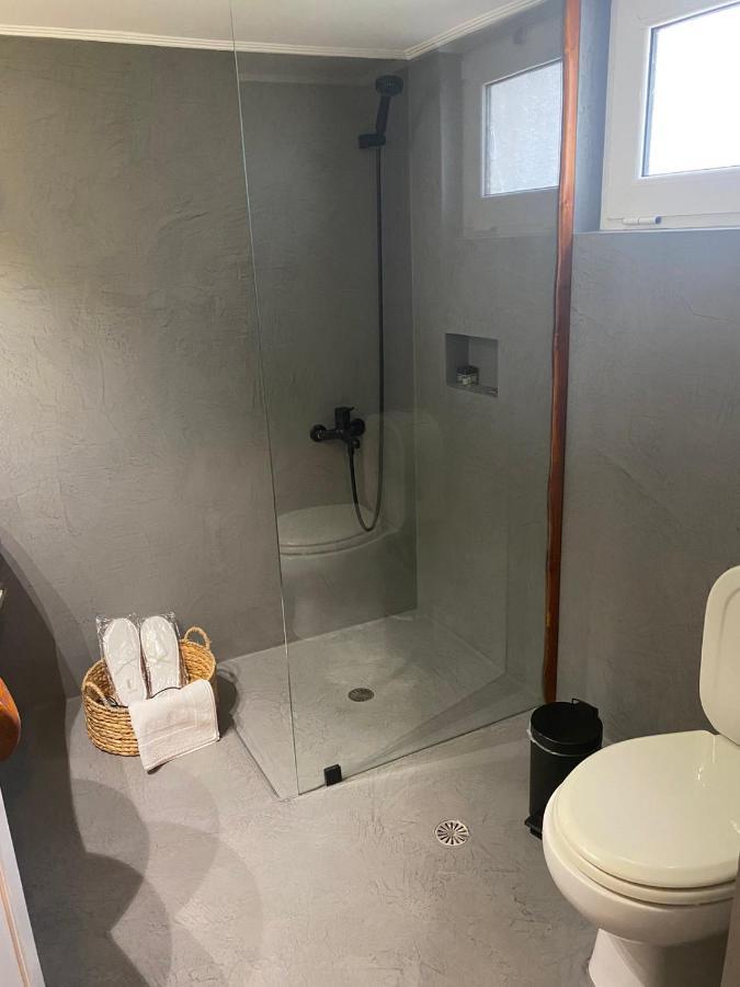 Suite With Garden Agia Marina  外观 照片