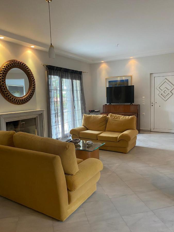 Suite With Garden Agia Marina  外观 照片